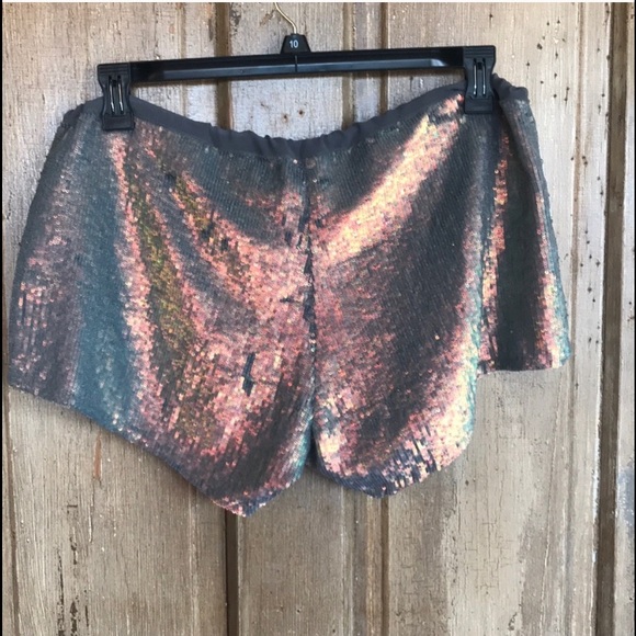 Chaser holographic sequin shorts. - Picture 2 of 4